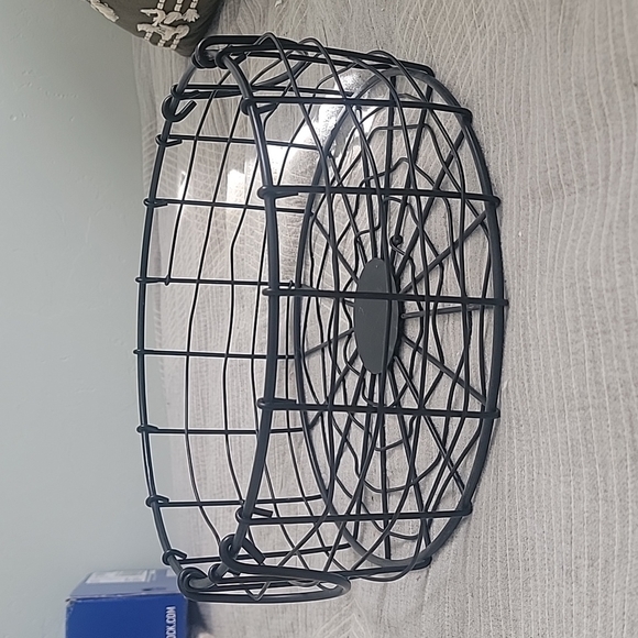 Hearth & Hand Other - HEARTH & Hand metal round basket.